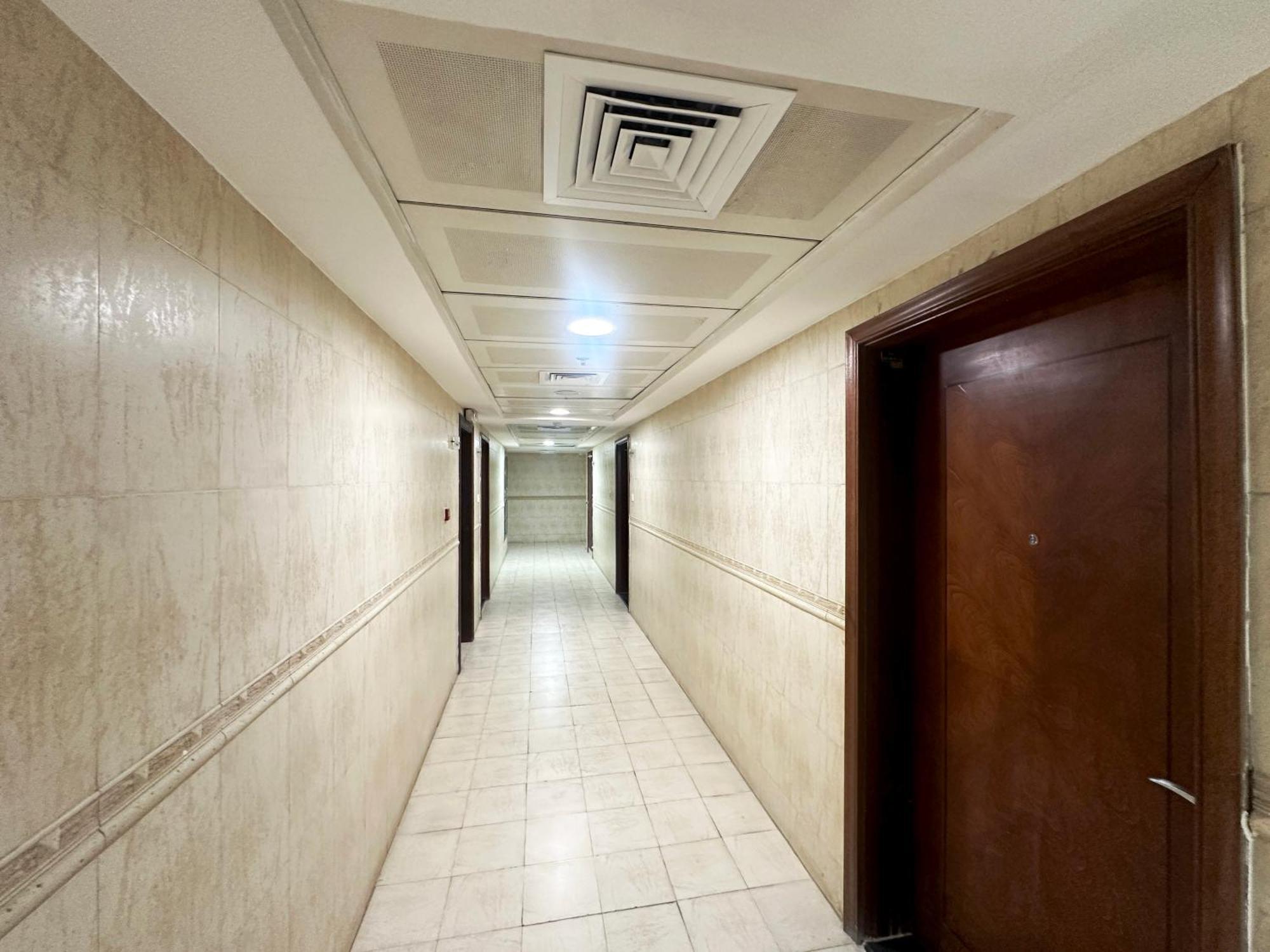 Quiet Partition Room In Tecom Barsha Heights Dubai Buitenkant foto